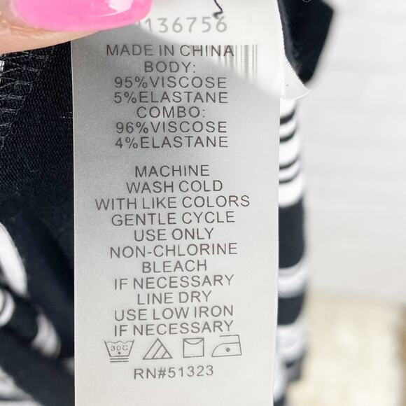 Vince Camuto Women's Short Sleeve Island Stripe Shark Bite Dress Size Small - Picture 9 of 9